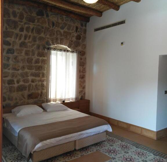 اتاق لوکس, Domaine De Chouchene