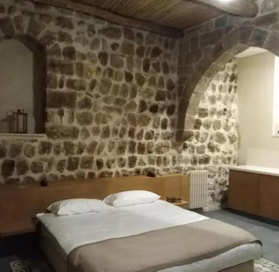 اتاق لوکس, Domaine De Chouchene