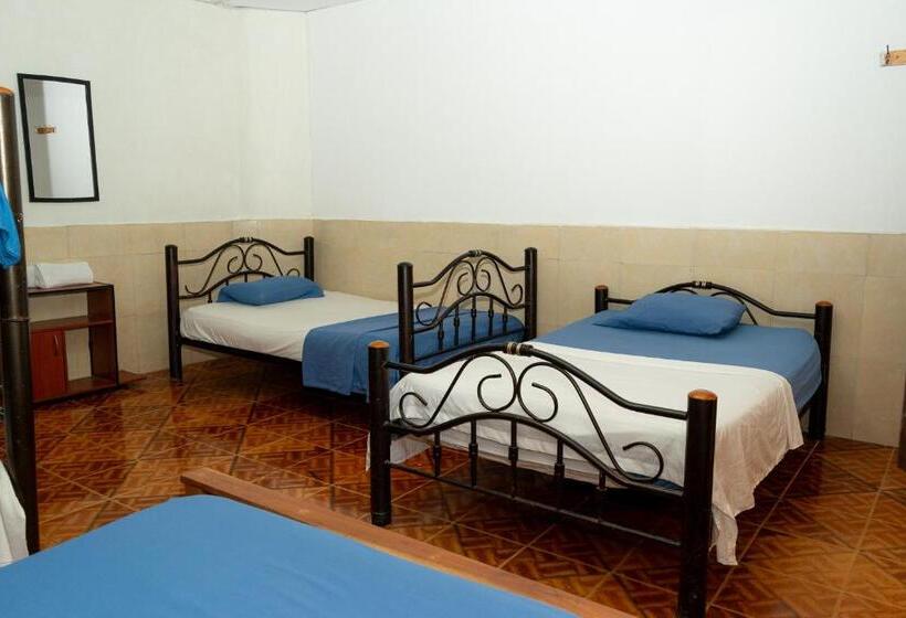 ファミリールーム, Maranatha Hostal