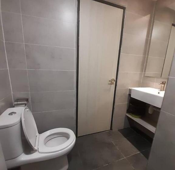 בית, 2 חדרי שינה, Roxy Sematan Villa & Townhouse