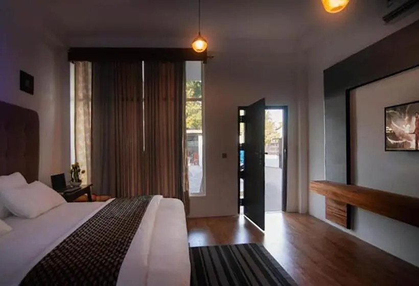 اتاق استاندارد با تخت بزرگ, Arugambay Resort