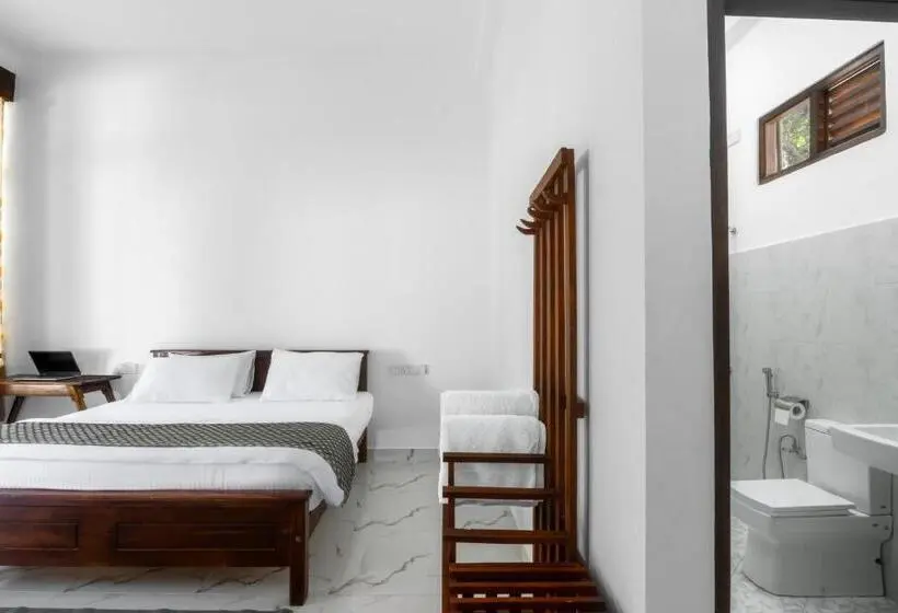 اتاق استاندارد با تخت بزرگ, Arugambay Resort