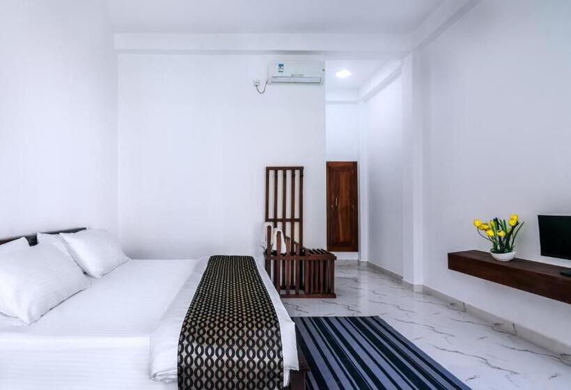 חדר סטנדרט עם מיטת קינג, Arugambay Resort