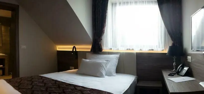 اتاق استاندارد یک نفره, Guesthouse Grof