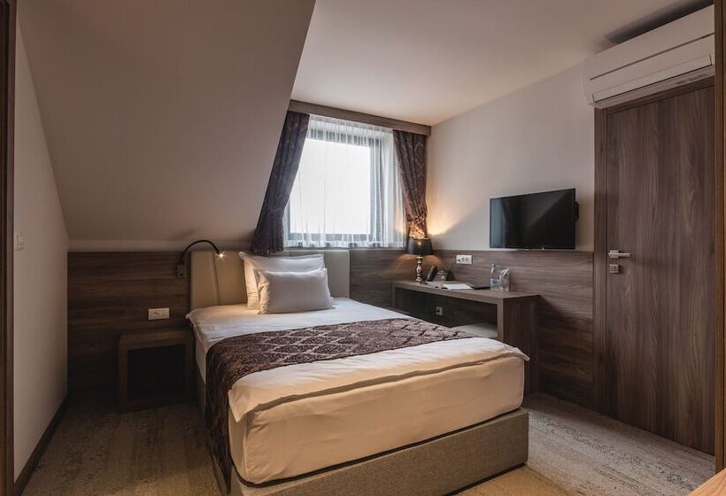 اتاق استاندارد یک نفره, Guesthouse Grof