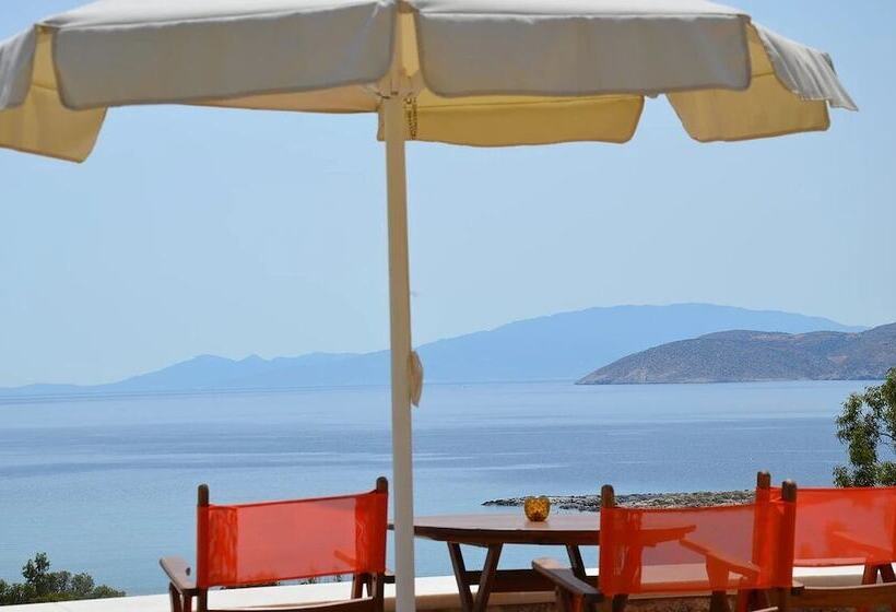 بنجلو قياسى مطل على البحر, Archipelagos Boutique