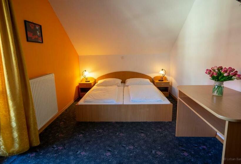 اتاق استاندارد با بالکن, Gostilna Logar