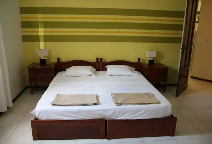 اتاق استاندارد, Residencial Raiar