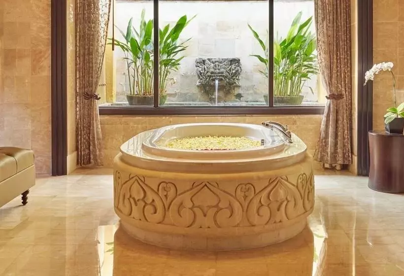 Villa 2 Makuuhuonetta Merinäkymä, Ayana Villas Bali