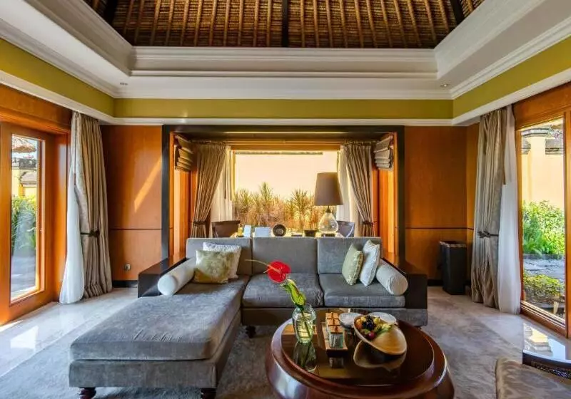 Villa 1 Makuuhuone, Ayana Villas Bali