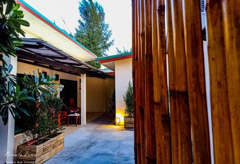 غرفة عائلية ذات إطلالة جانبية على البحر, Golden Bay Cottage   Sha Extra Plus