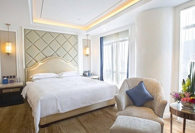 سوییت لوکس, Shenzhen Dayhello International