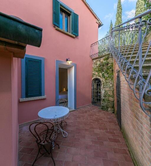 جناح جونيور مطل على الحديقة, Garden Relais Le Fontanelle