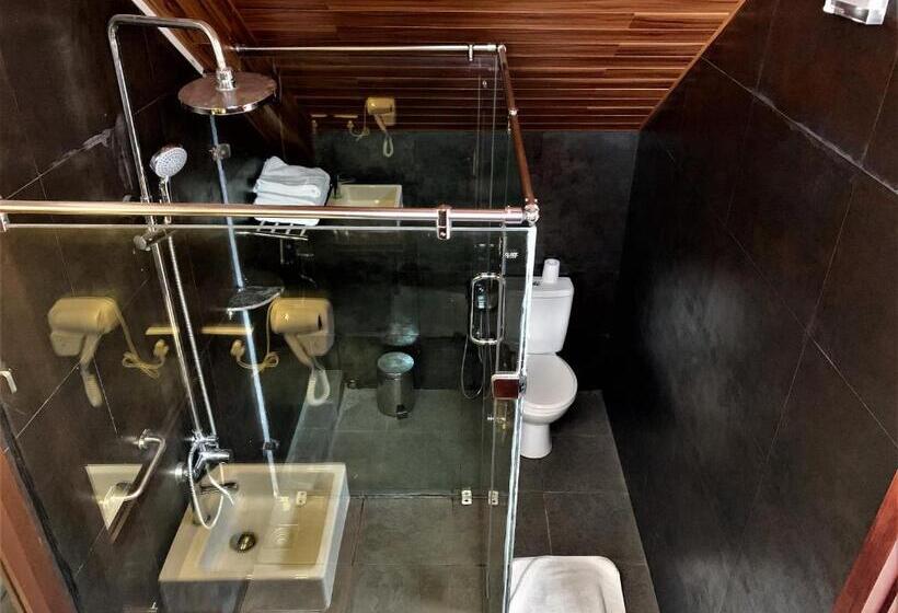Penthouse Room, Heaven Seven  Nuwara Eliya