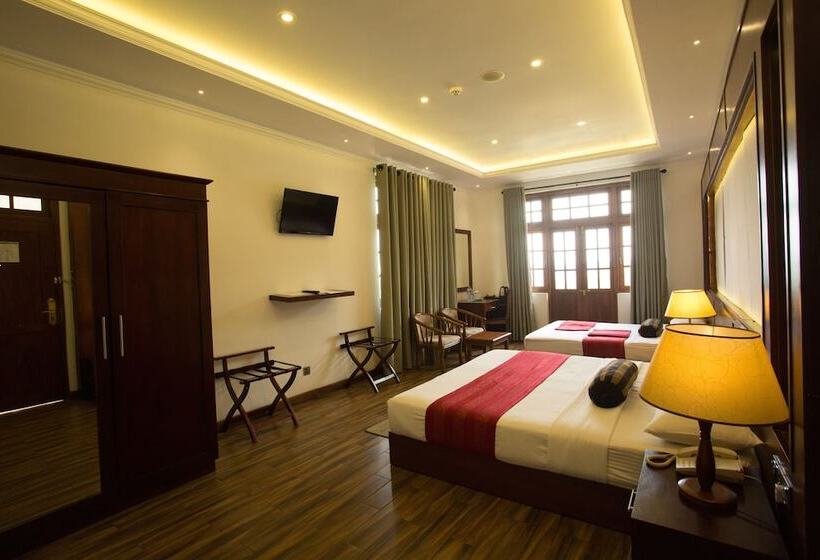 Family Room, Heaven Seven  Nuwara Eliya