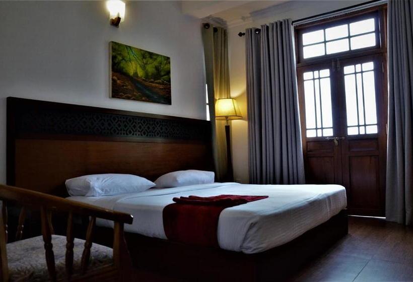 Deluxe Room with Balcony, Heaven Seven  Nuwara Eliya