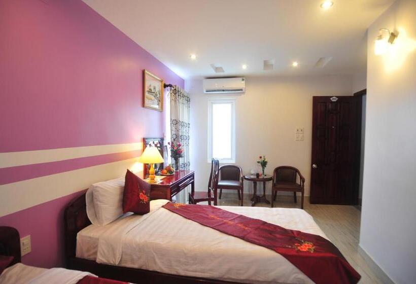 اتاق لوکس, Hong Thien Ruby