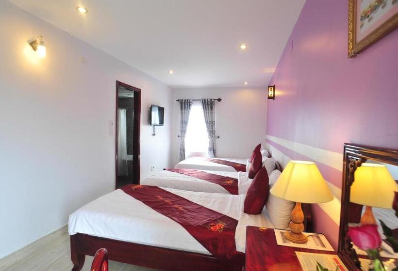 اتاق خانوادگی, Hong Thien Ruby