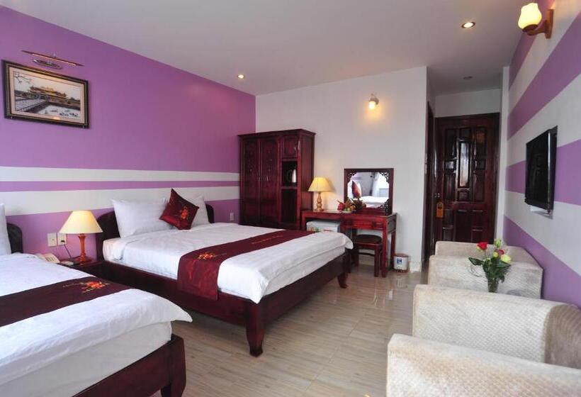 اتاق خانوادگی, Hong Thien Ruby