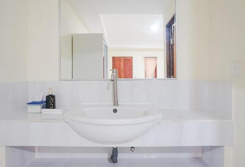 Номер Superior, Kampung 168