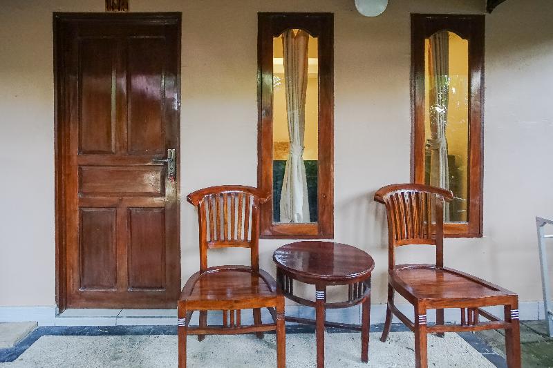 Номер Deluxe, Kampung 168