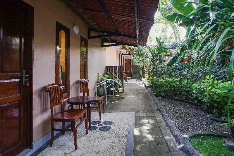 デラックスルーム, Kampung 168