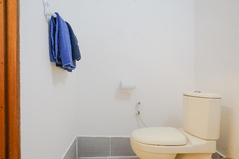 デラックスルーム, Kampung 168