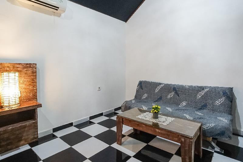 Люкс, Kampung 168