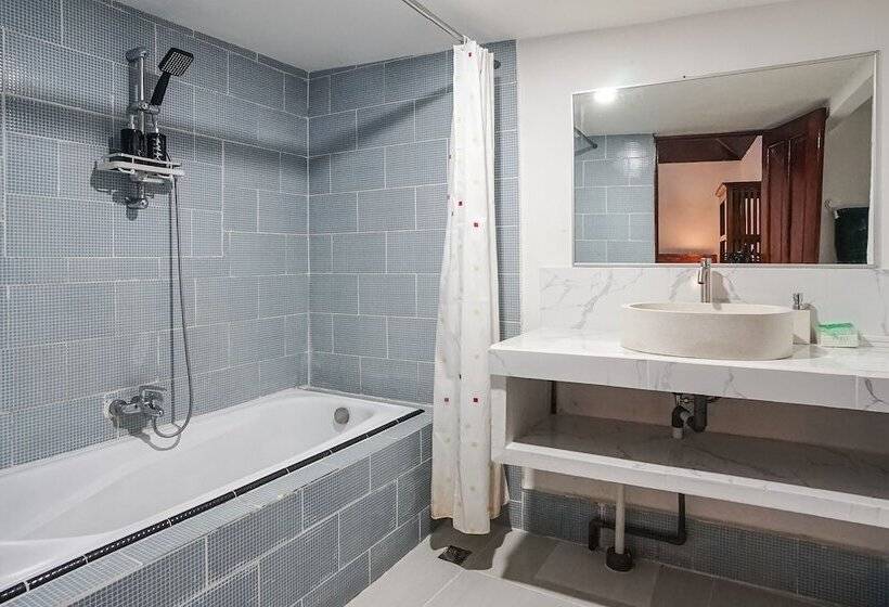 スイート, Kampung 168