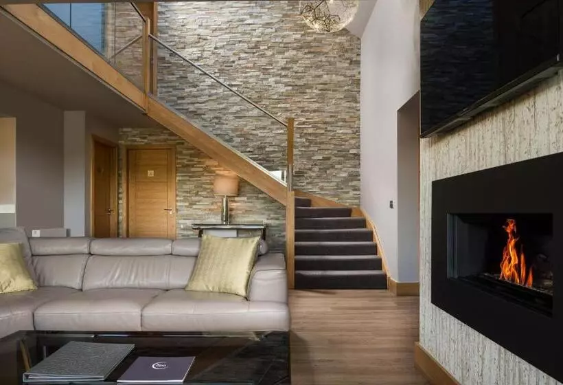 ４ベッドルームハウス, Lochside House Hotel & Spa