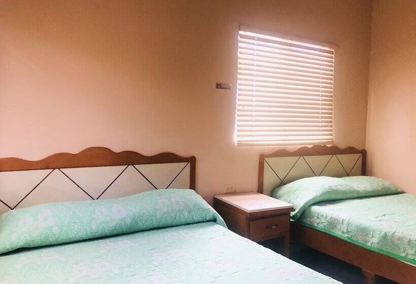 חדר משפחתי, Posada Los Olivos Los Mochis