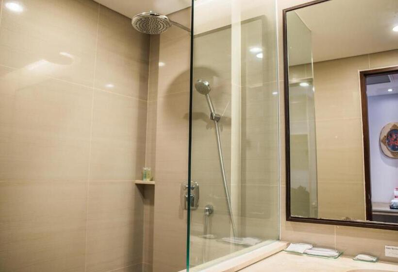 Номер Deluxe Кровать Кинг, Santika Seminyak