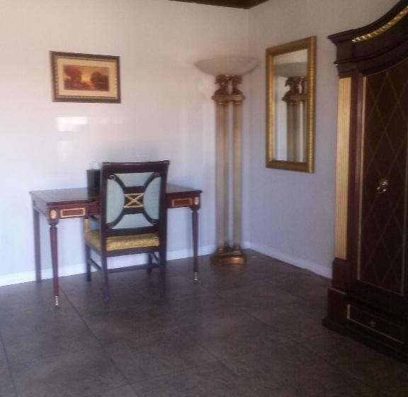 Номер Стандарт, Sterling Gardens