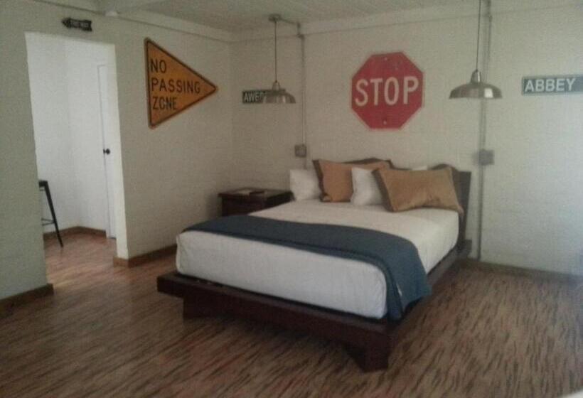 Номер Стандарт Тематический, Sterling Gardens