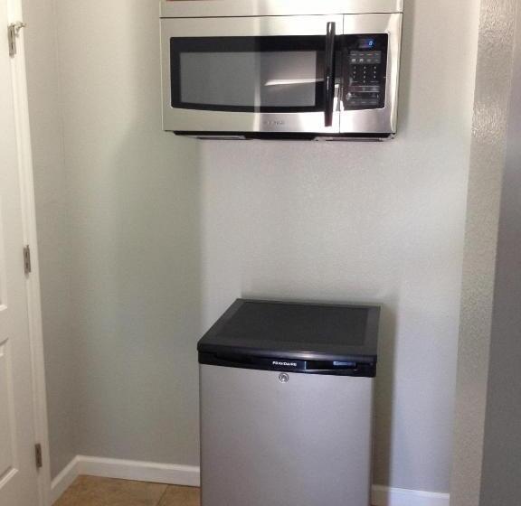 Номер Стандарт, Sterling Gardens