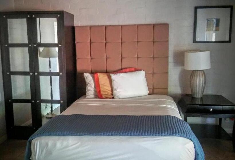 Номер Стандарт, Sterling Gardens