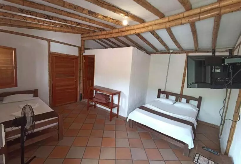 Standard Kolmen Hengen Huone, Terrazas De La Candelaria