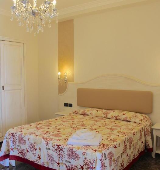 غرفة ديلوكس مطلّة علي البحر, Terrazzo Sul Mare