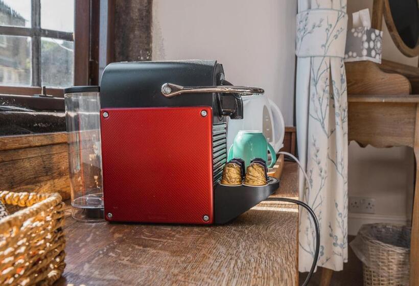 اتاق پرمیوم, The Old Hall Inn