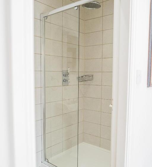 اتاق پرمیوم, The Old Hall Inn