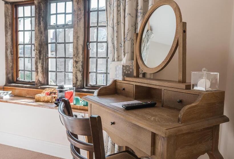 اتاق پرمیوم, The Old Hall Inn