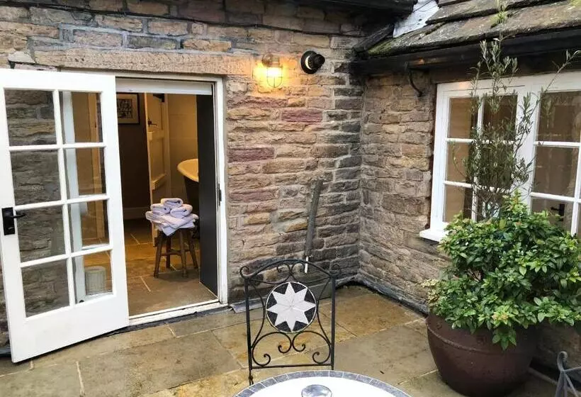 バルコニー付きスタンダードルーム, The Old Hall Inn