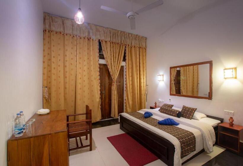 デラックスルーム, Water Edge Resort