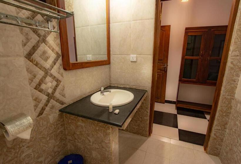 デラックスルーム, Water Edge Resort