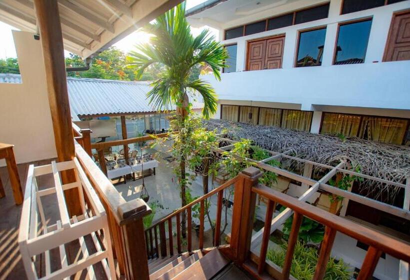 スタンダードルーム, Water Edge Resort