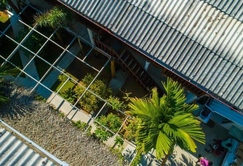 スタンダードルーム, Water Edge Resort