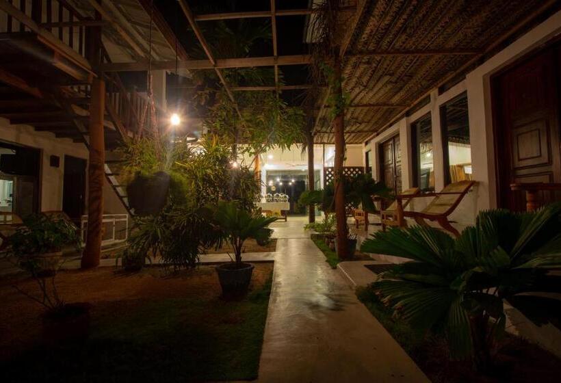 スーペリアールーム, Water Edge Resort