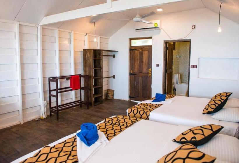 家族用バンガロー, Water Edge Resort