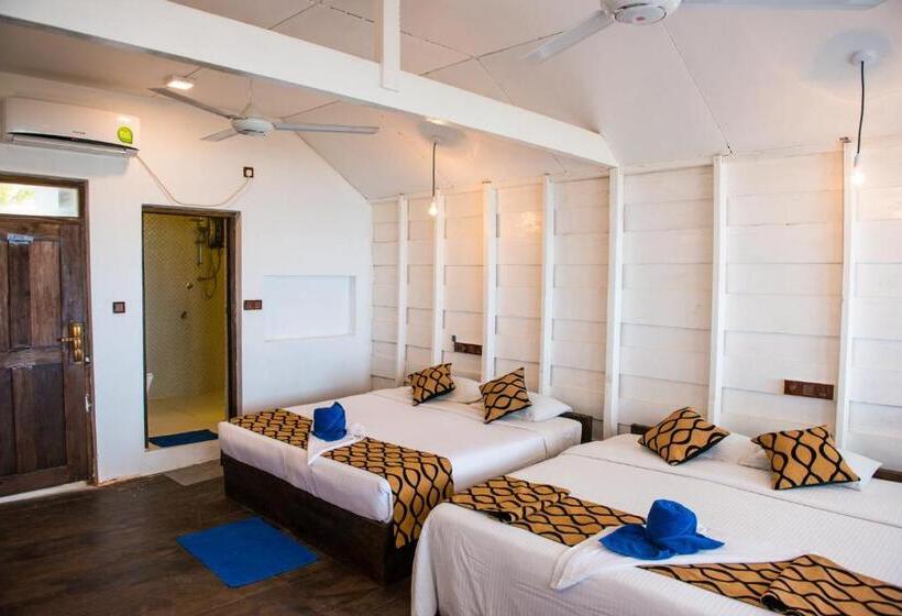 家族用バンガロー, Water Edge Resort