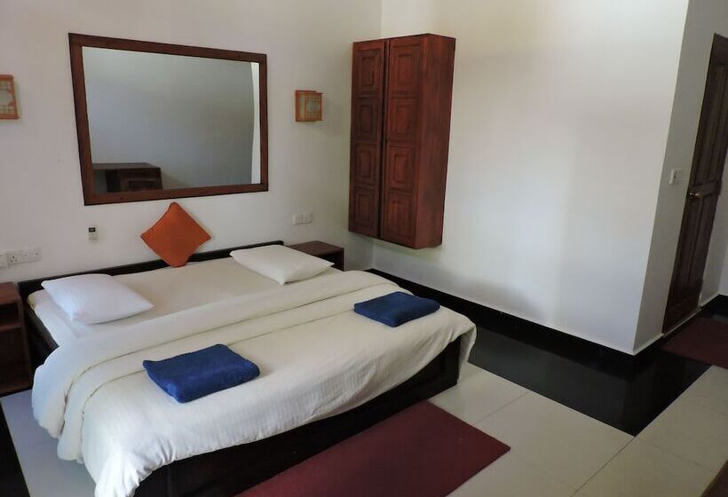 デラックスルーム, Water Edge Resort